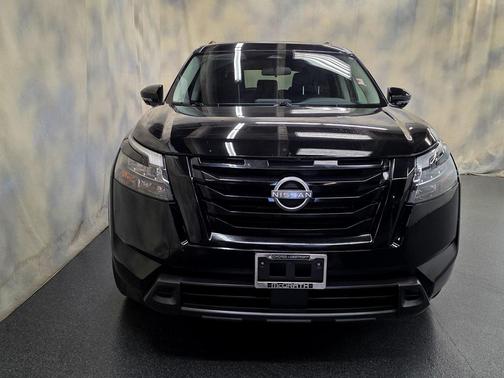 2024 Nissan Pathfinder SV 4WD