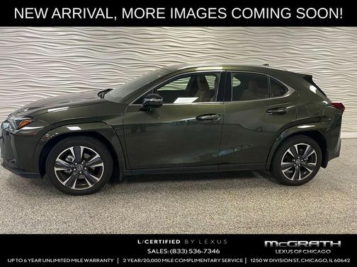Nori Green Pearl 2025 Lexus UX 300h Premium