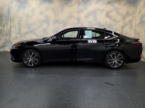 2024 Lexus ES 350 Base