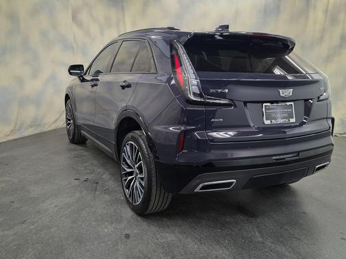 2024 Cadillac XT4 Sport