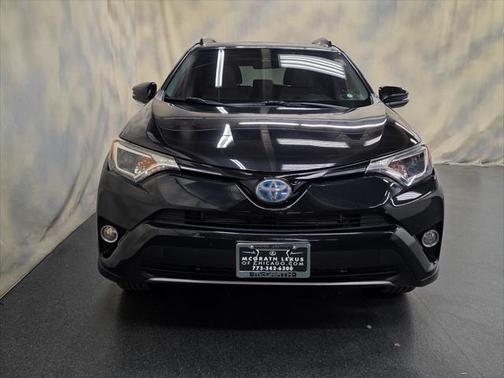 2017 Toyota RAV4 Hybrid XLE