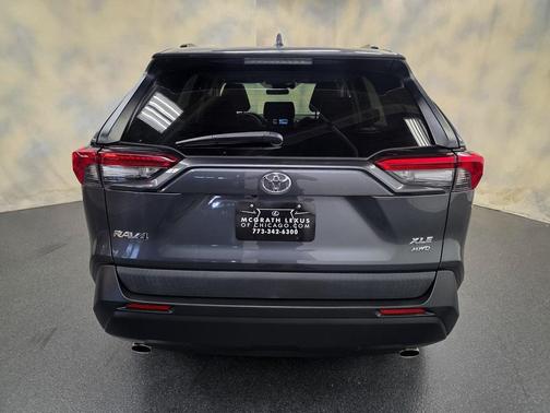 2020 Toyota RAV4 XLE Premium