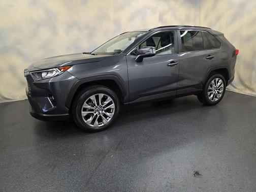 2020 Toyota RAV4 XLE Premium