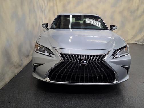 2022 Lexus ES 350 Base