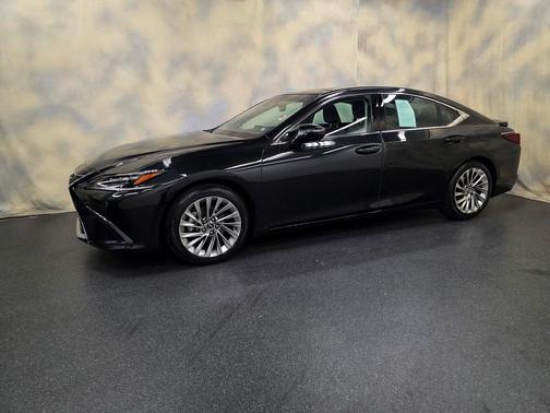 2022 Lexus ES 350 Ultra Luxury