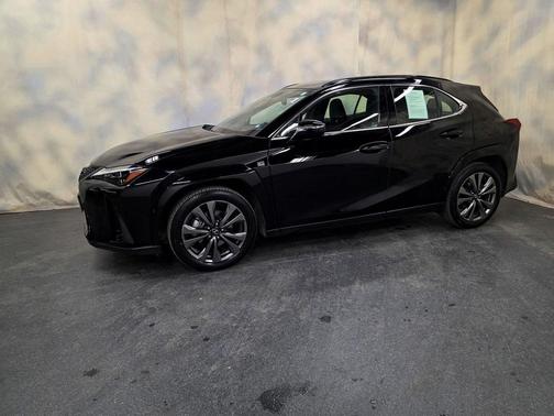 2025 Lexus UX 300h F SPORT Design