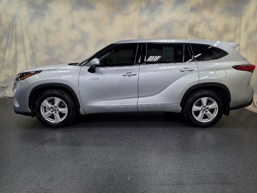 2020 Toyota Highlander Hybrid LE