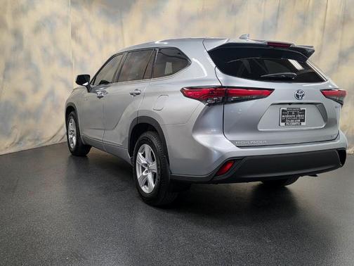 2020 Toyota Highlander Hybrid LE