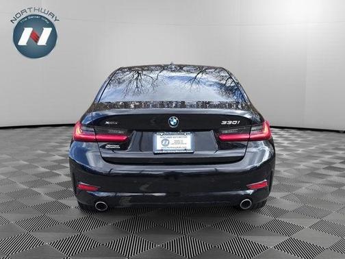 2019 BMW 330 i xDrive