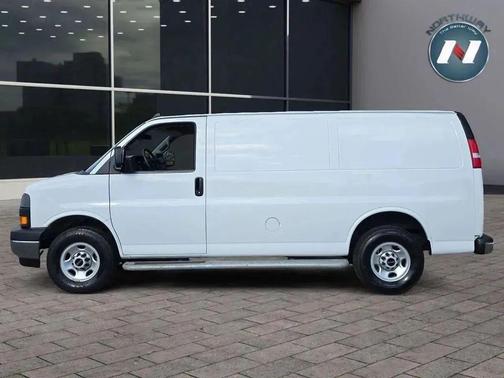 2024 GMC Savana 2500 Work Van