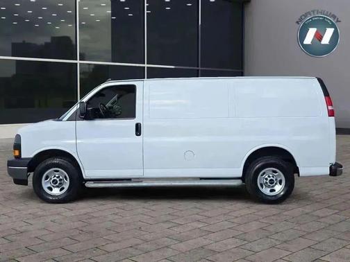 2024 GMC Savana 2500 Work Van