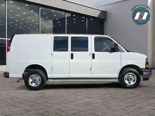2024 GMC Savana 2500 Work Van