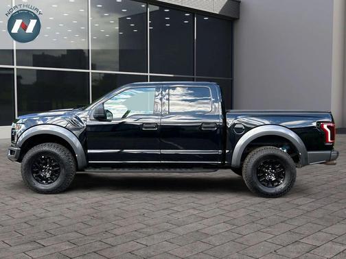 2017 Ford F-150 Raptor
