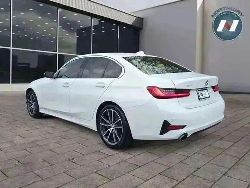 2021 BMW 330 xDrive