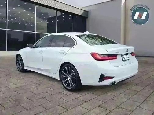 2021 BMW 330 xDrive