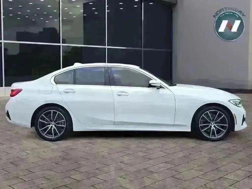 2021 BMW 330 xDrive