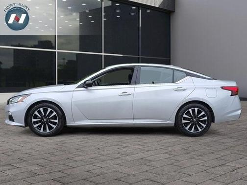 2020 Nissan Altima 2.5 SR