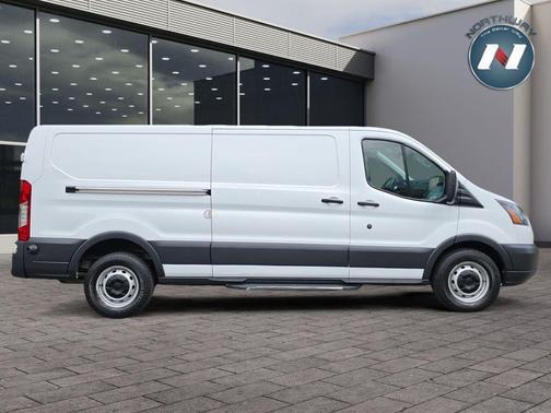Oxford White 2018 Ford Transit-250 Base