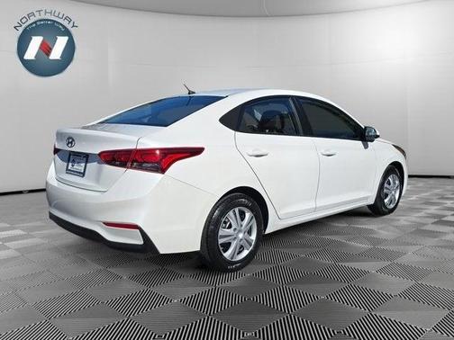 2020 Hyundai Accent SE