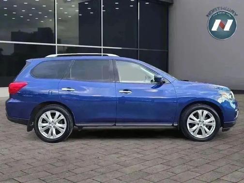 2019 Nissan Pathfinder SL