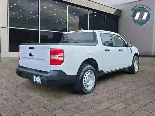 2022 Ford Maverick XL