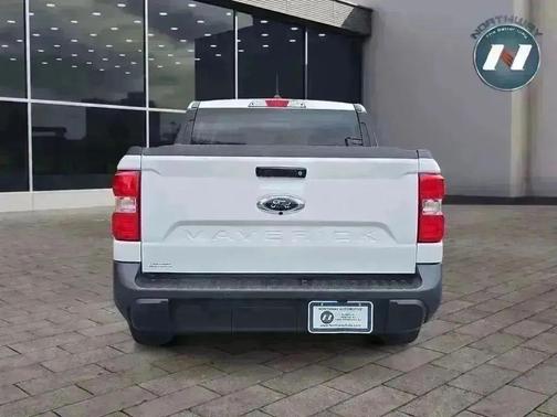 2022 Ford Maverick XL