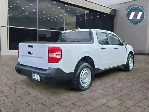 2022 Ford Maverick XL