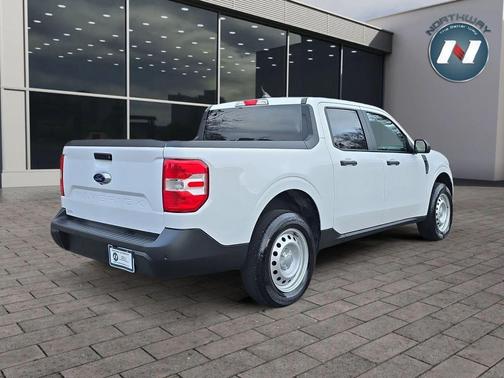 2022 Ford Maverick XL