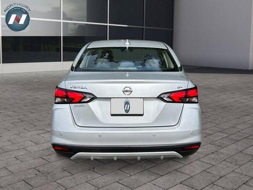 2021 Nissan Versa 1.6 SV