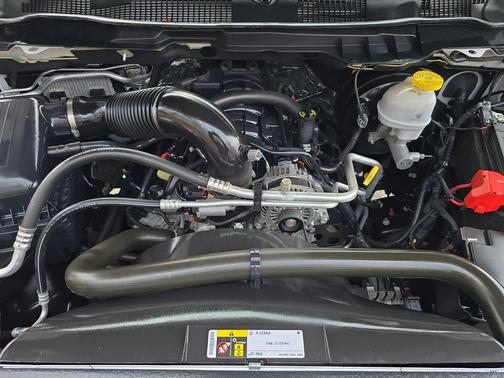 Bright White Clearcoat 2023 RAM 1500 Tradesman