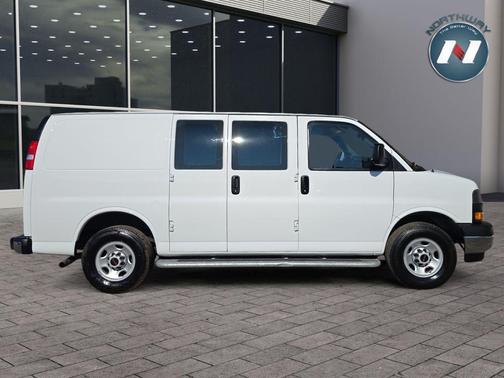 2024 GMC Savana 2500 Work Van