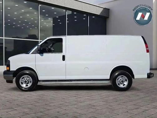 2024 GMC Savana 2500 Work Van
