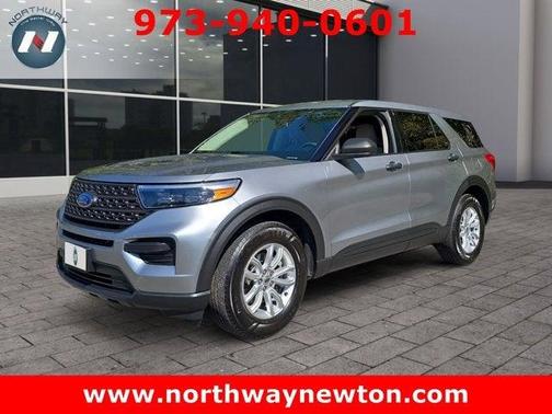 2020 Ford Explorer Base