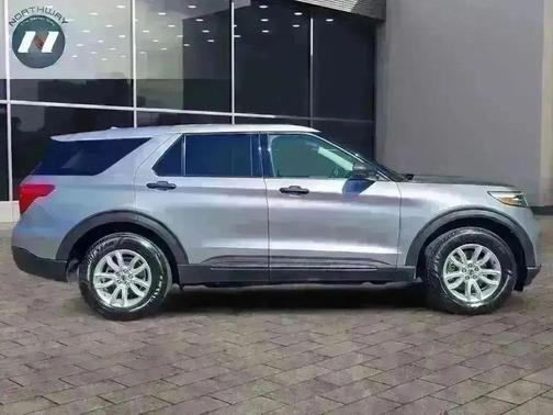 2020 Ford Explorer Base