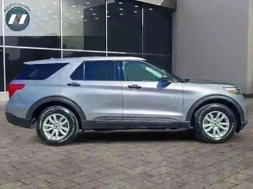2020 Ford Explorer Base