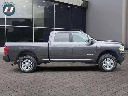 2024 RAM 2500 Laramie Crew Cab 4x4 6'4' Box