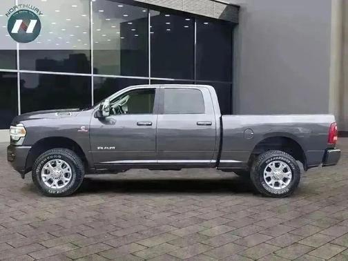 2024 RAM 2500 Laramie Crew Cab 4x4 6'4' Box