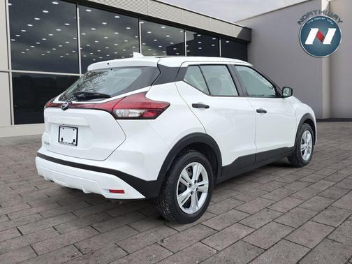 2023 Nissan Kicks S