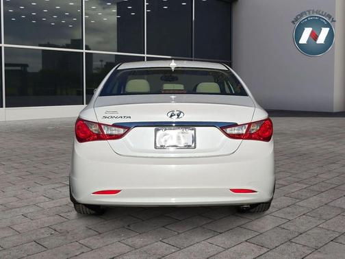 2012 Hyundai SONATA GLS
