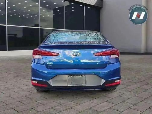 2019 Hyundai ELANTRA SE