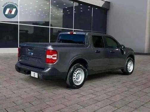2022 Ford Maverick XL