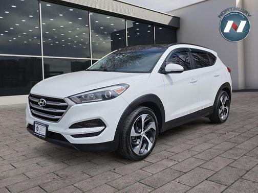 Winter White 2017 Hyundai TUCSON Value