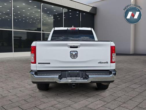 Bright White Clearcoat 2021 RAM 1500 Big Horn/Lone Star