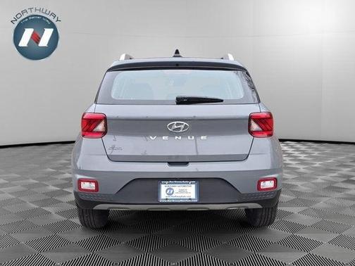 2021 Hyundai VENUE SEL