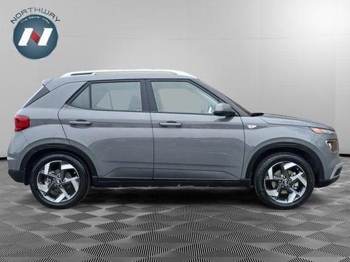 2021 Hyundai VENUE SEL