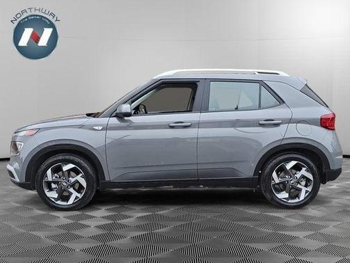 2021 Hyundai VENUE SEL