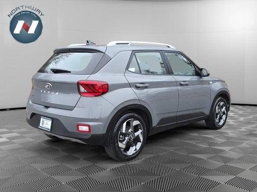 2021 Hyundai VENUE SEL