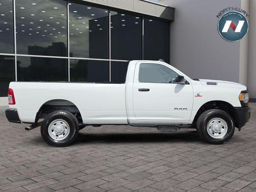 Bright White Clearcoat 2022 RAM 2500 Tradesman Regular Cab 4x4 8' Box