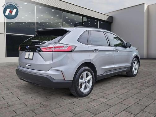 2021 Ford Edge SE