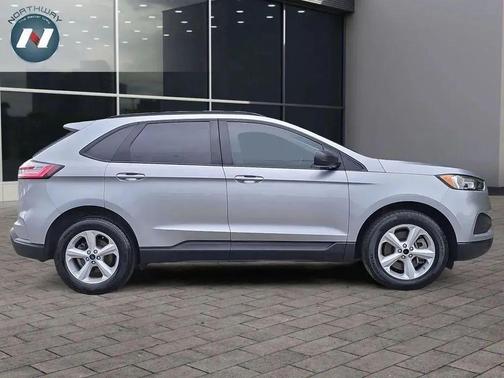 2021 Ford Edge SE